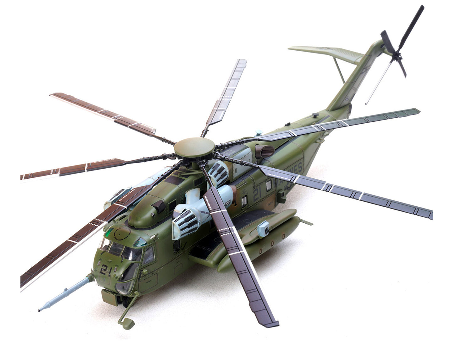 Sikorsky CH-53E Super Stallion Helicopter #21 "163086 VMX-1 MCAS Yuma" (2021) United States Marine Corps 1/72 Diecast Model by Panzerkampf