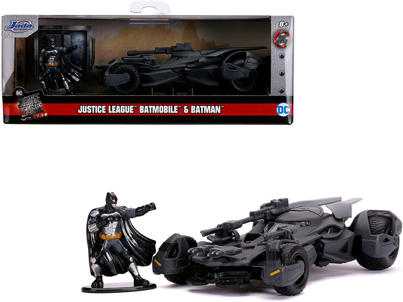 2017 Batmobile with Diecast Batman Figurine "Justice League" (2017) Movie "DC Comics" "Hollywood Rides" Series 1/32 Diecast Model Car by Jada-DiecastModeler.com