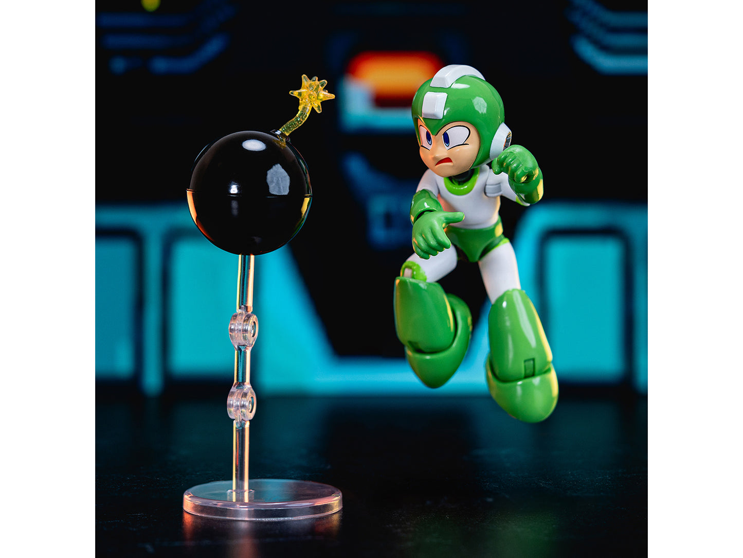 Hyper Bomb 4.5" Moveable Figure with Accessories and Alternate Head and Hands "Mega Man" (1987) Video Game Model by Jada-DiecastModeler.com