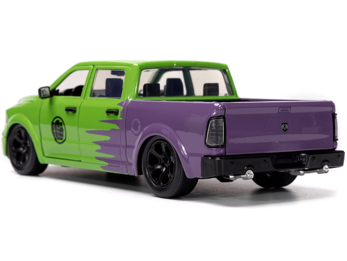 2014 RAM 1500 Pickup Truck Green and Purple and Hulk Diecast Figure "Marvel Avengers" "Hollywood Rides" Series 1/24 Diecast Model Car by Jada-DiecastModeler.com