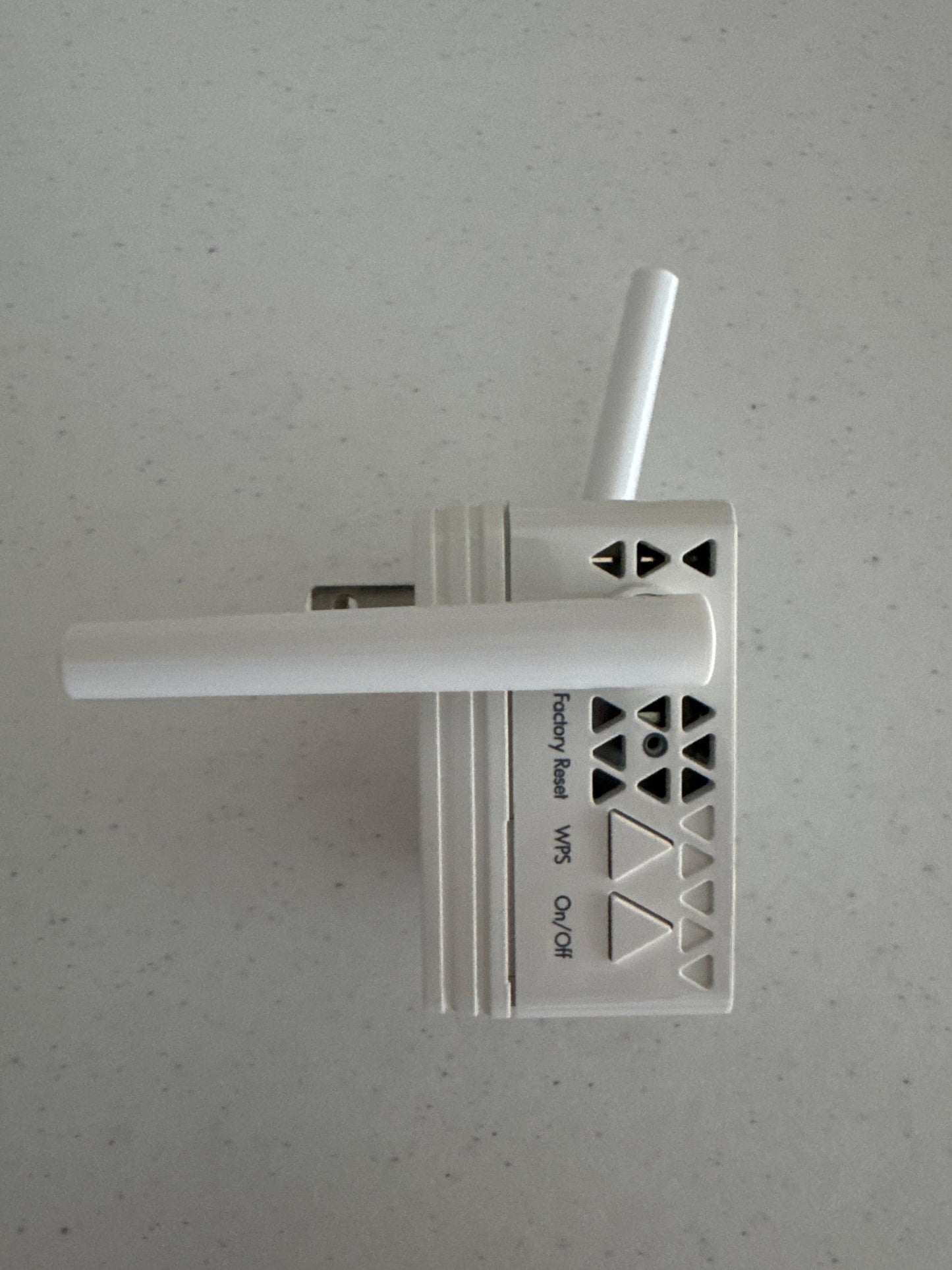 NETGEAR AC750 WiFi Range Extender (EX3700-100NAS)-DiecastModeler.com