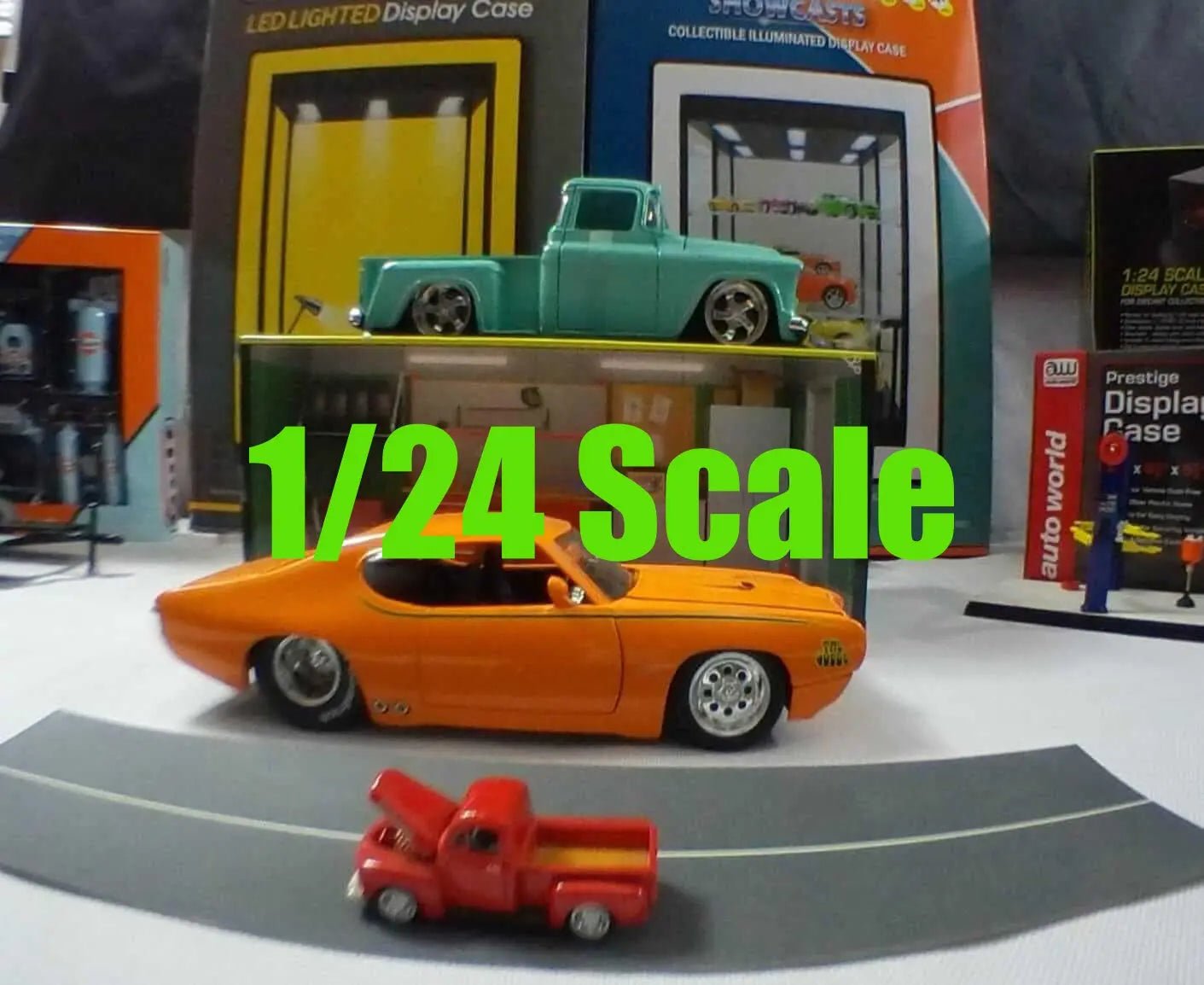 1-24 Scale - DiecastModeler.com