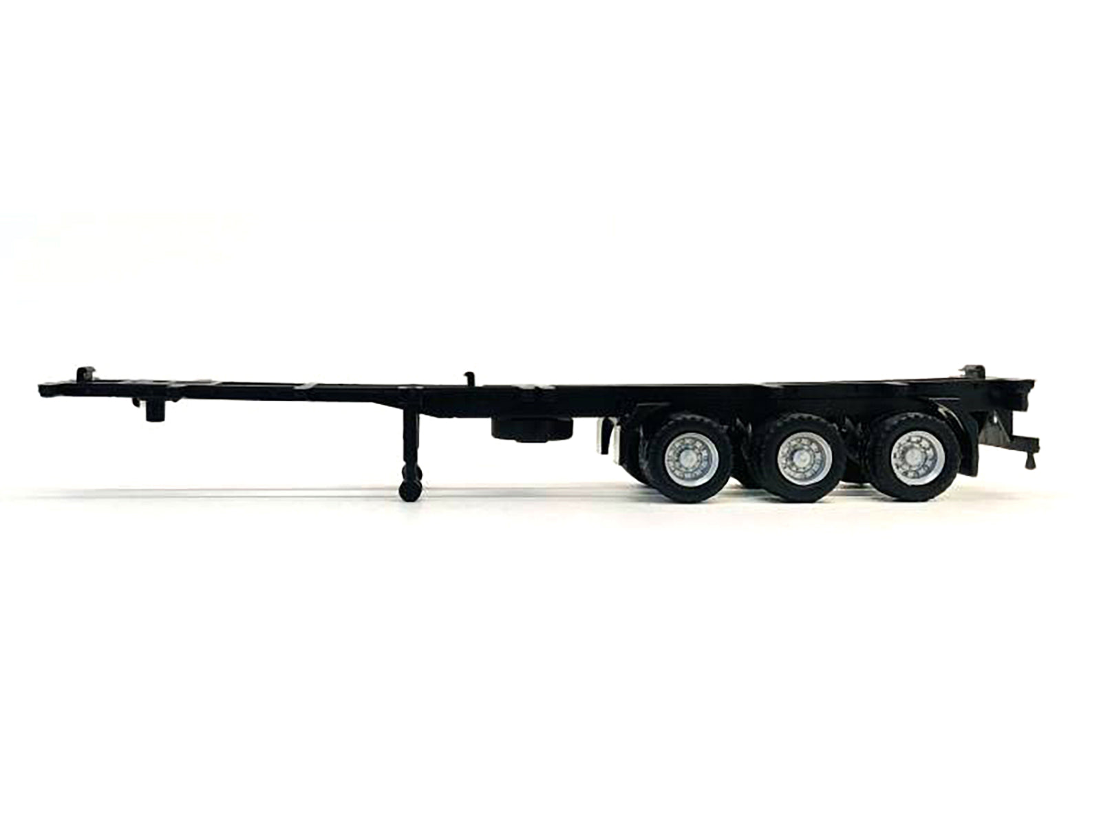 Container Chassis for 3-Axle 40ft Trailer 1/87 (HO) Plastic Model by Promotex-DiecastModeler.com