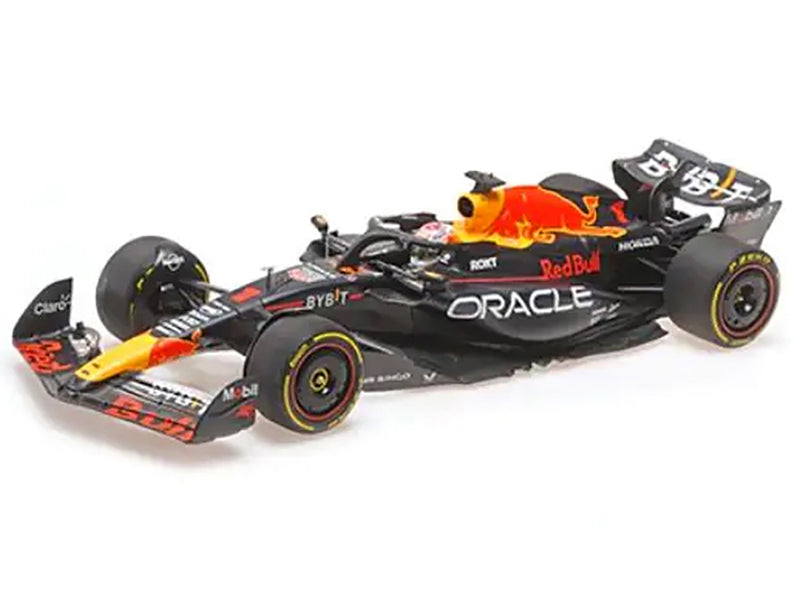 Red Bull Racing RB19 #1 Max Verstappen "Oracle" Winner F1 Formula One "Japanese GP" (2023) with Driver Limited Edition to 180 pieces Worldwide 1/18 Diecast Model Car by Minichamps-DiecastModeler.com