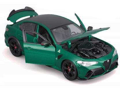 Alfa Romeo Giulia GTA Green Metallic with Carbon Top 1/18 Diecast Model Car by Bburago-DiecastModeler.com