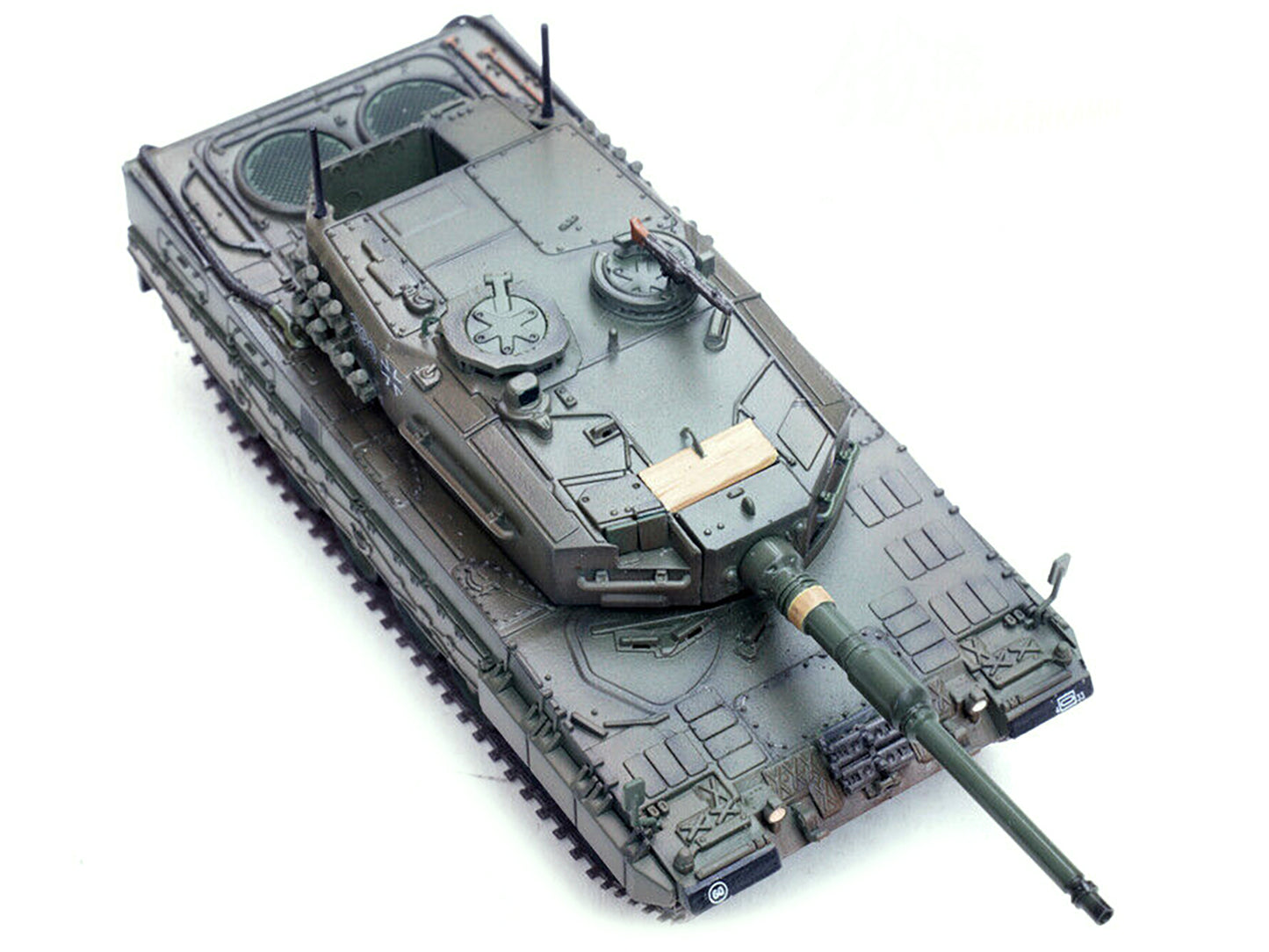 Leopard 2A4 Main Battle Tank with Snorkel "Green Camouflage" German Army "Armor Premium" Series 1/72 Diecast Model by Panzerkampf-DiecastModeler.com