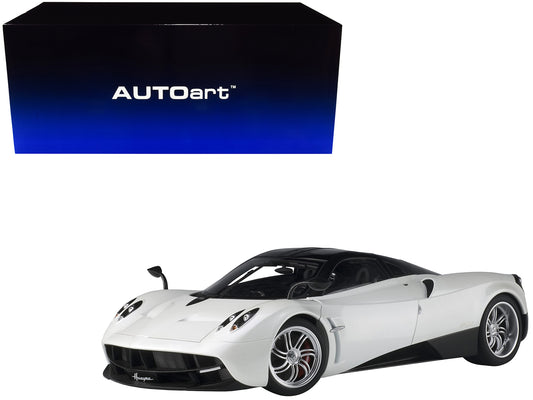 Pagani Huayra White 1/12 Model Car by Autoart-DiecastModeler.com