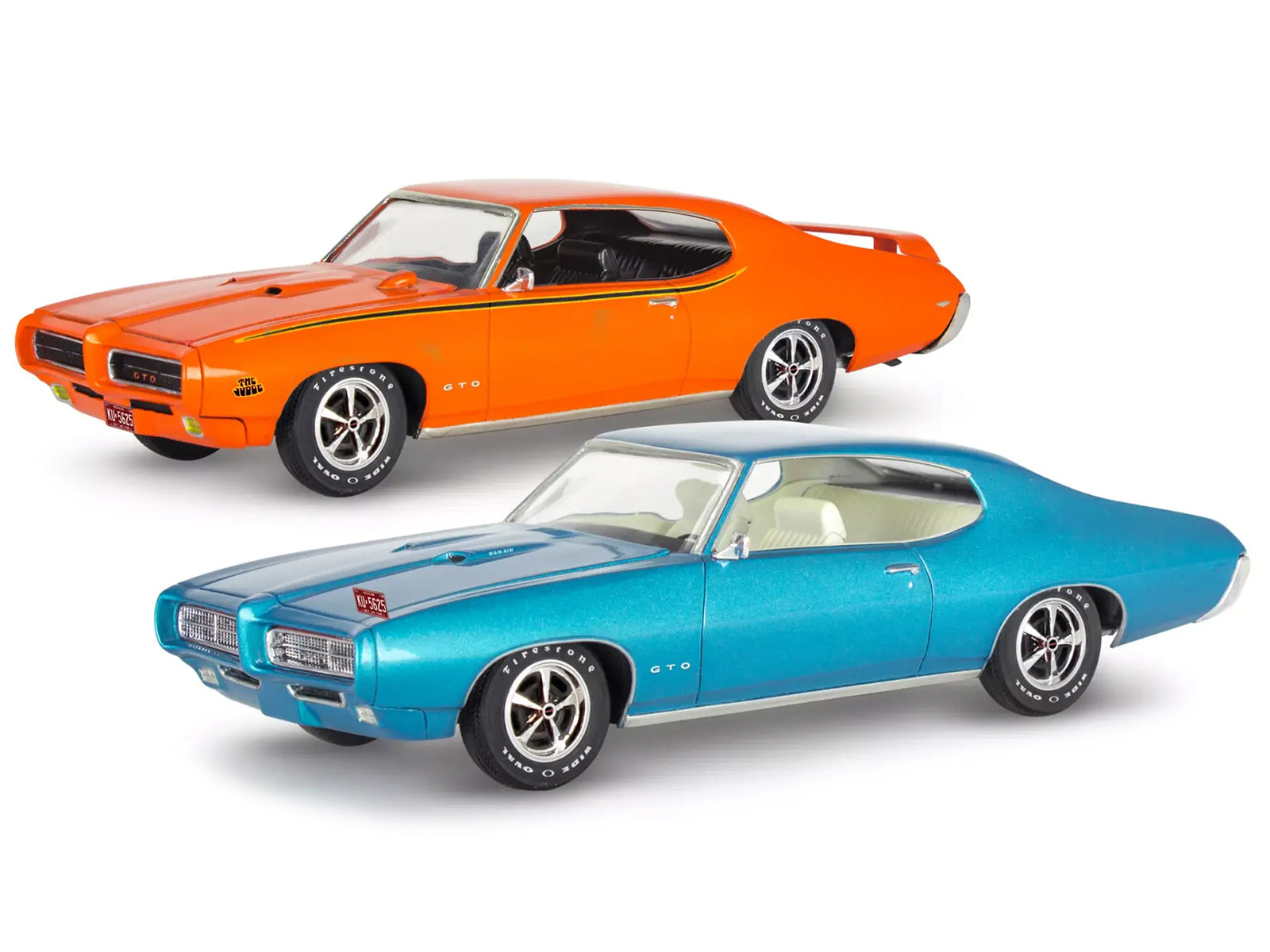 Level 4 Model Kit 1969 Pontiac GTO 2-in-1 Kit 1/24 Scale Model by Revell-DiecastModeler.com