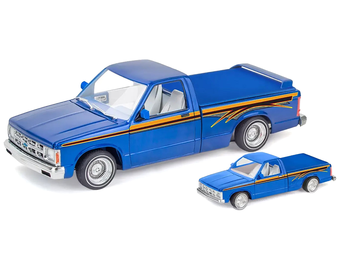 Level 4 Model Kit 1991 Chevrolet S-10 Lowrider Pickup Truck with 1/64 Diecast Version Included "Big + Little Series" 1/25 Scale Model by Revell-DiecastModeler.com