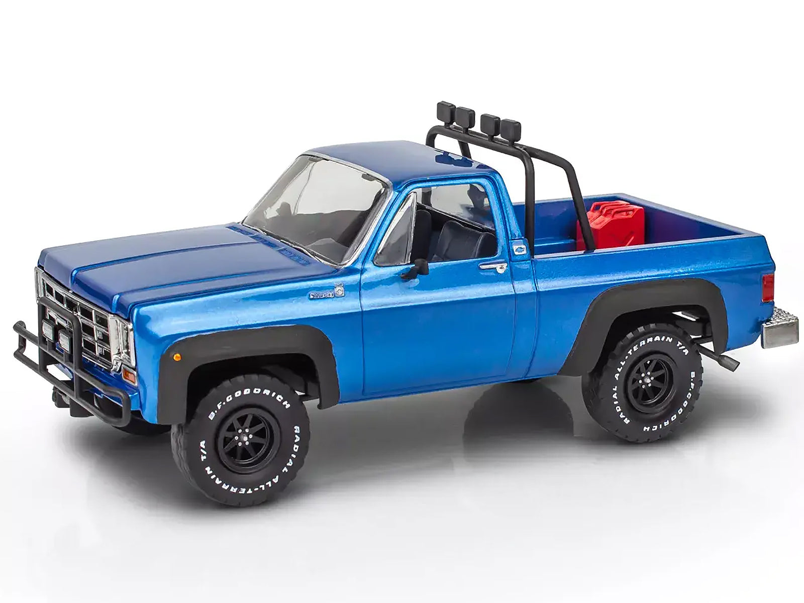Level 3 Model Kit 1978 Chevrolet Off-Road 4x4 Pickup Truck and "Malibu Grand Prix" Virage with Trailer "Fantasy Formula" 1/25 Scale Model by Revell-DiecastModeler.com