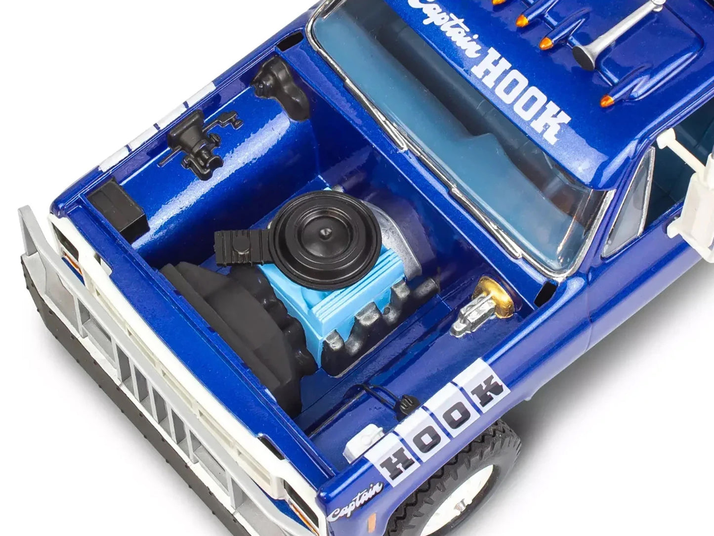 Level 4 Model Kit 1979 GMC Wrecker Tow Truck "Captain Hook" 1/25 Scale Model by Revell-DiecastModeler.com