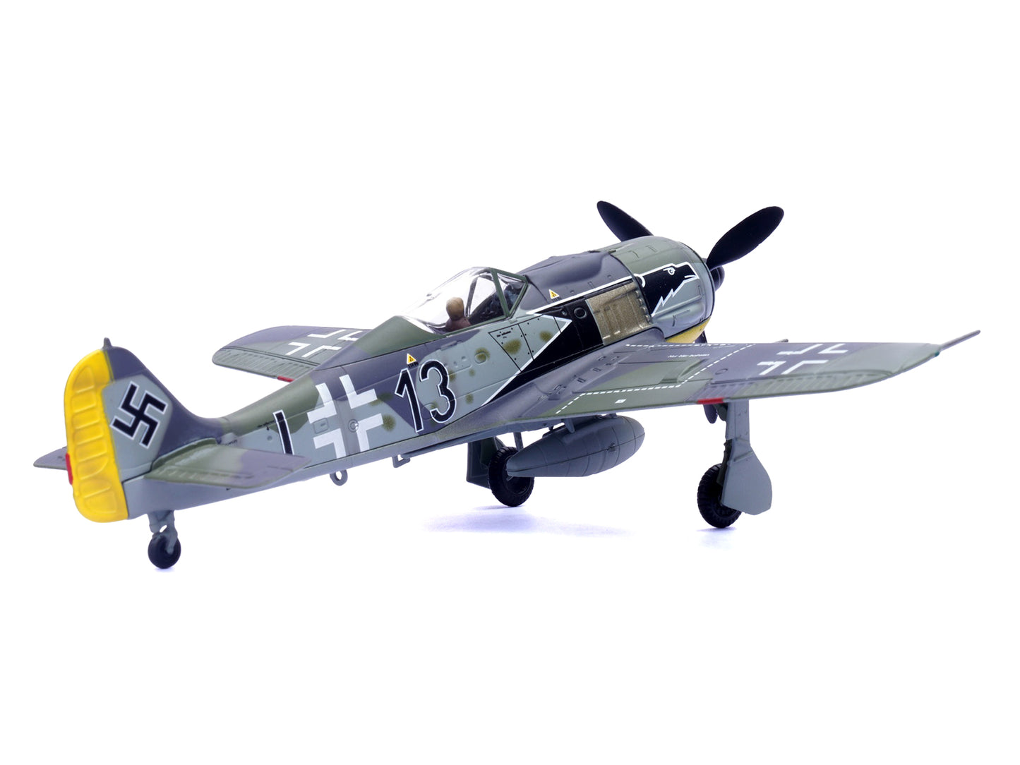 Focke-Wulf Fw 190A Aircraft "Black 13 8./JG 2 Richthofen France" (1943) German Luftwaffe 1/72 Diecast Model Airplane by Legion