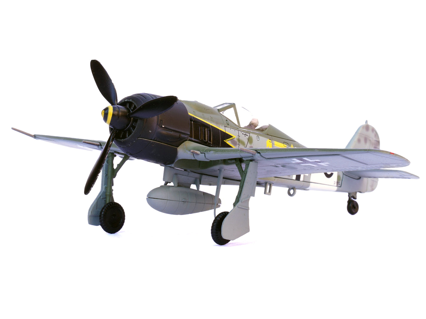 Focke-Wulf Fw 190A Aircraft "Yellow 17 24-Victory Ace Willi Unger 12./JG 3 Udet Germany" (1944) German Luftwaffe 1/72 Diecast Model Airplane by Legion