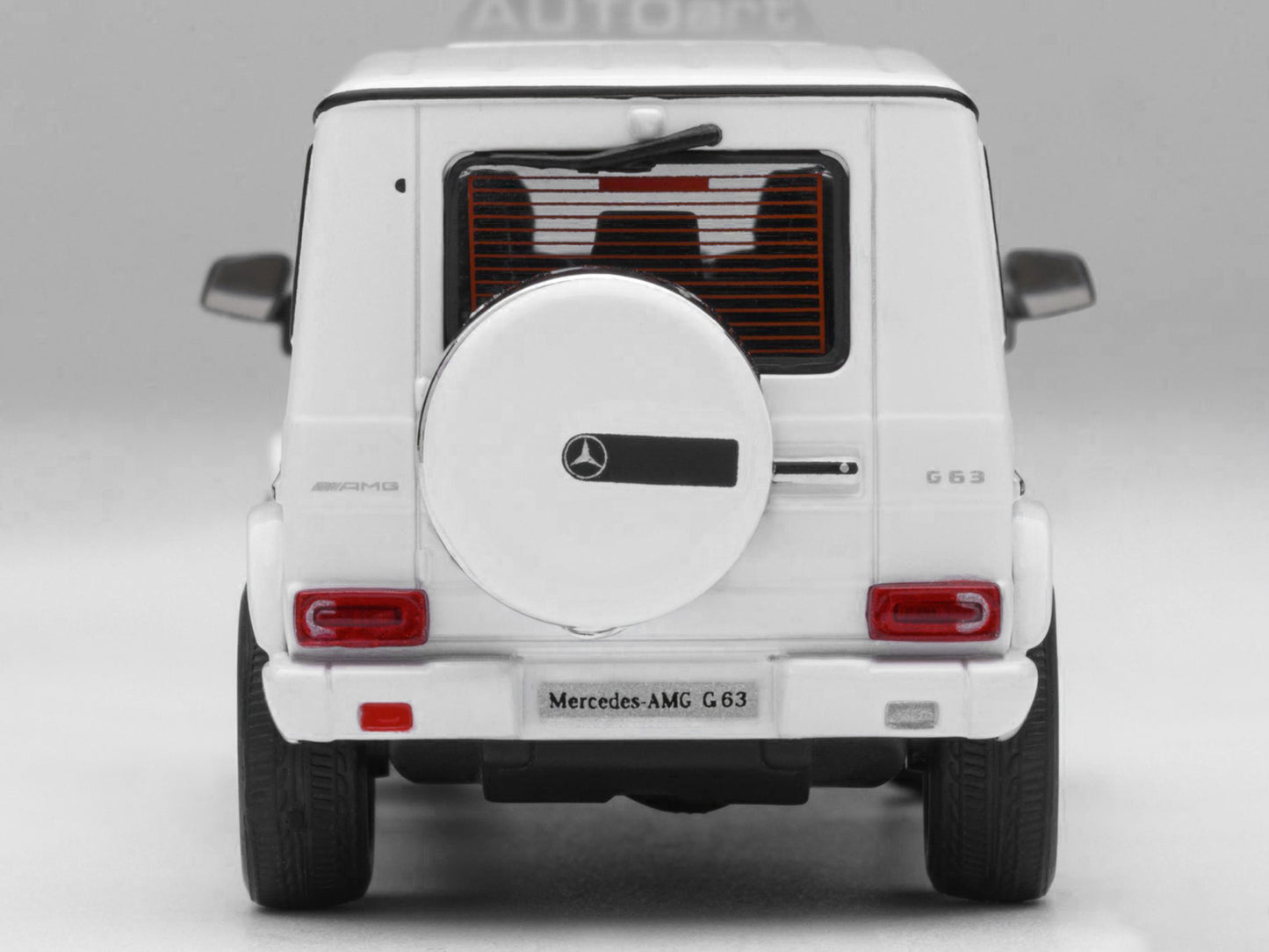 2017 Mercedes-Benz AMG G 63 White 1/64 Model Car by Autoart