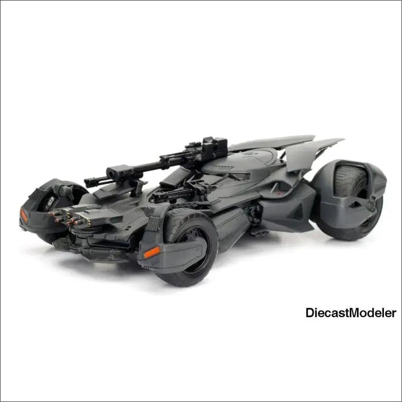 2017 Justice League Batmobile with Batman figure (1:24, diecast model car)-DiecastModeler.com
