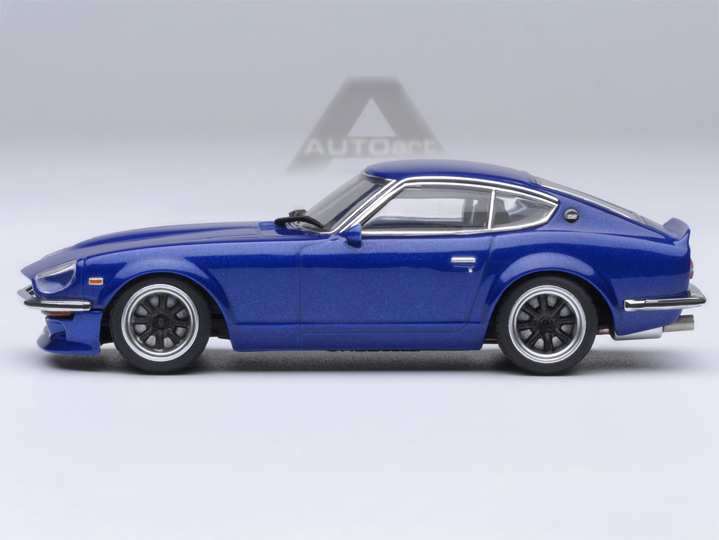 Nissan Fairlady Z RHD (Right Hand Drive) "Akuma No Z" Blue Metallic "Wangan Midnight - Comic #4 Version" Manga 1/64 Model Car by Autoart