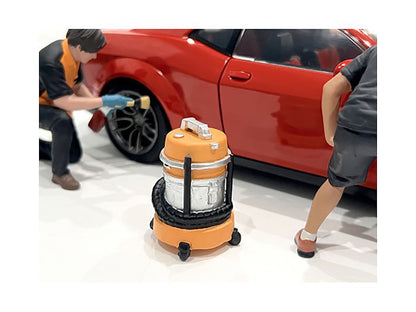 "Detail Masters" Figure 6 (Wet/Dry Vac) for 1/18 Scale Models by American Diorama-DiecastModeler.com