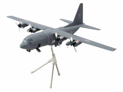 Lockheed C-130H Hercules Transport Aircraft "Royal Canadian Air Force" (130333) Gray "Gemini 200" Series 1/200 Diecast Model Airplane by GeminiJets-DiecastModeler.com