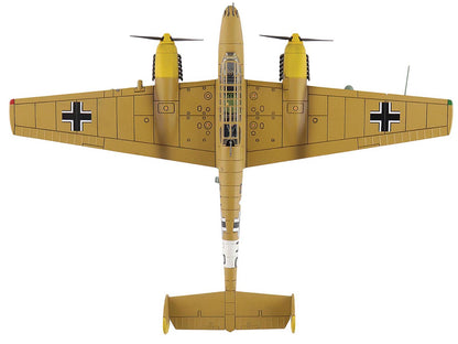 Messerschmitt BF 110E-2 Trop Fighter Aircraft "3U+AR 7./ZG26 Italy" (1941) German Luftwaffe "Air Power Series" 1/72 Diecast Model by Hobby Master-DiecastModeler.com