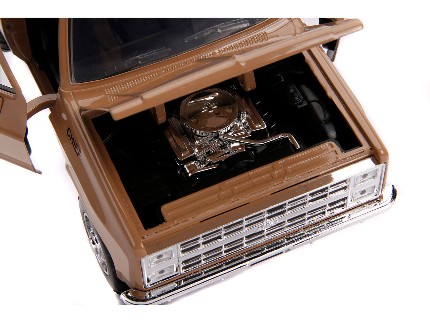 Hopper's Chevrolet Blazer with Police Badge "Hawkins Police Dept." "Stranger Things" (2016) TV Series 1/24 Diecast Model Car by Jada