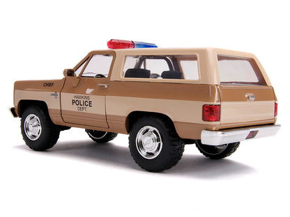 Hopper's Chevrolet Blazer with Police Badge "Hawkins Police Dept." "Stranger Things" (2016) TV Series 1/24 Diecast Model Car by Jada