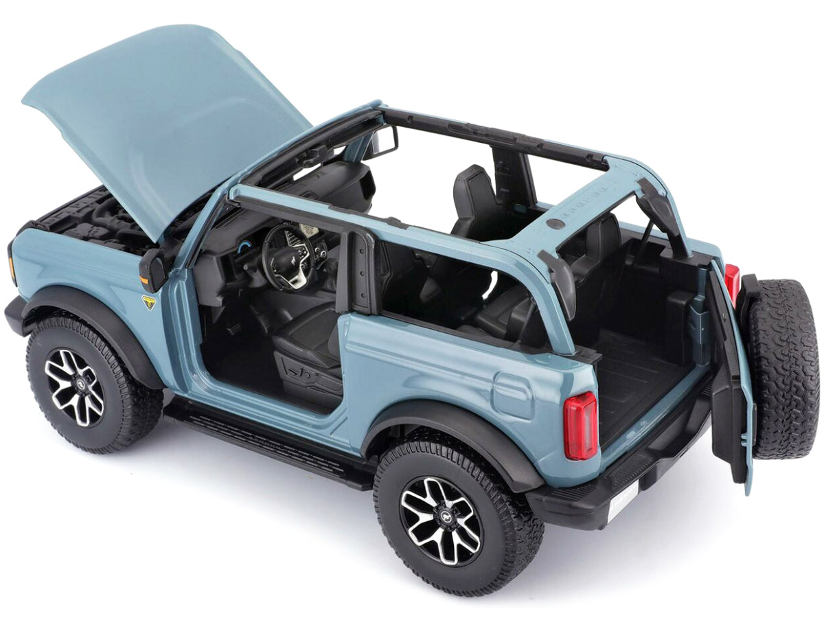 2021 Ford Bronco Badlands Blue "Special Edition" 1/18 Diecast Model Car by Maisto
