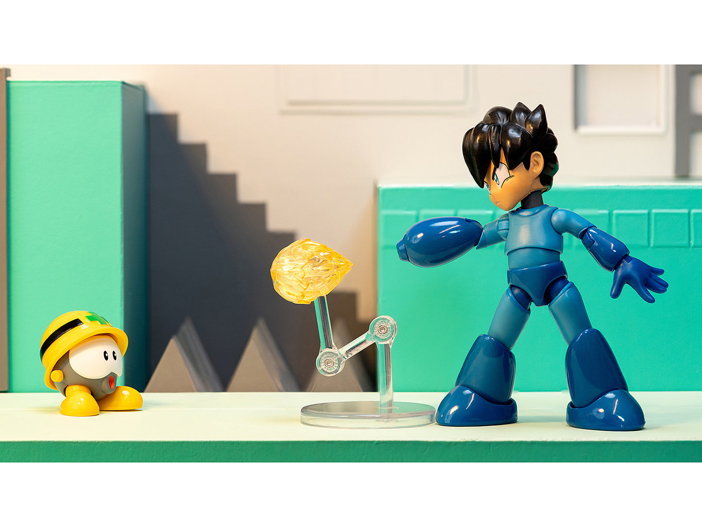 Mega Man 4.5" Moveable Figure (Deluxe Version) with Accessories and Alternate Head and Hands "Mega Man" (1987) Video Game Model by Jada-DiecastModeler.com