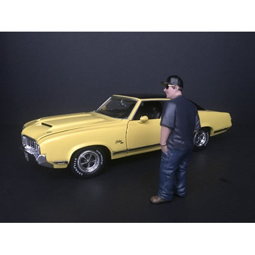 "Hanging Out II" Juan Figurine for 1/18 Scale Models by American Diorama-DiecastModeler.com