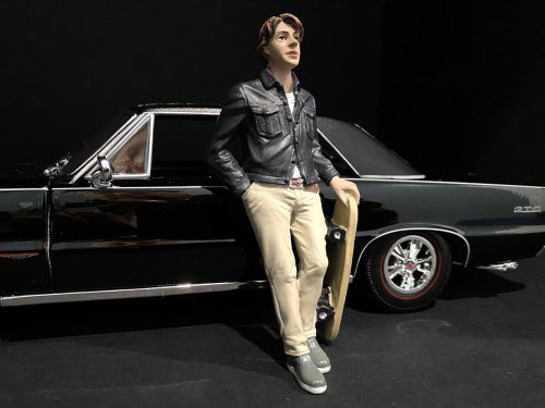 Skateboarders Figurines 4 piece Set for 1/24 Scale Models by American Diorama-DiecastModeler.com