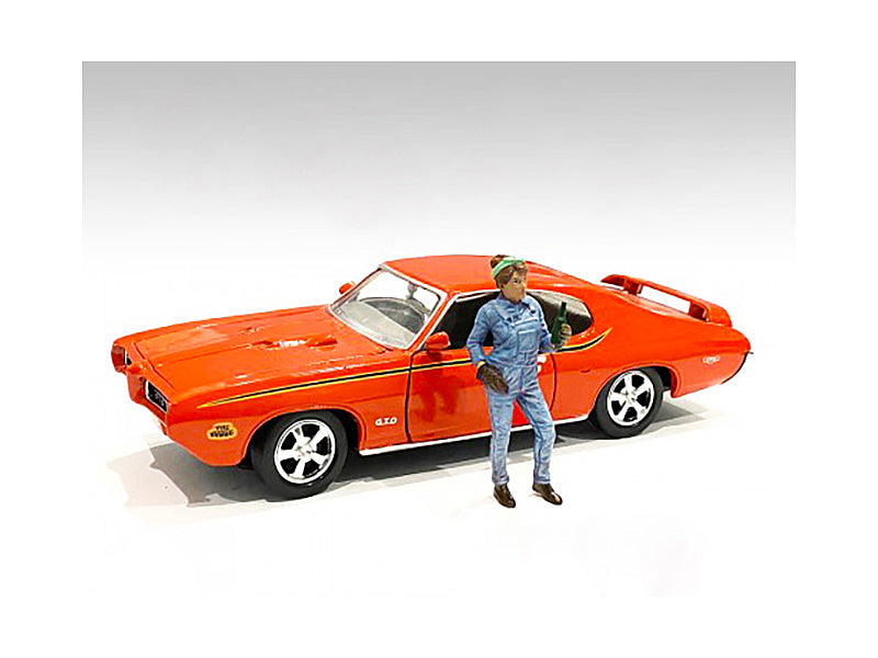 Retro Female Mechanic IV Figurine for 1/24 Scale Models by American Diorama-DiecastModeler.com