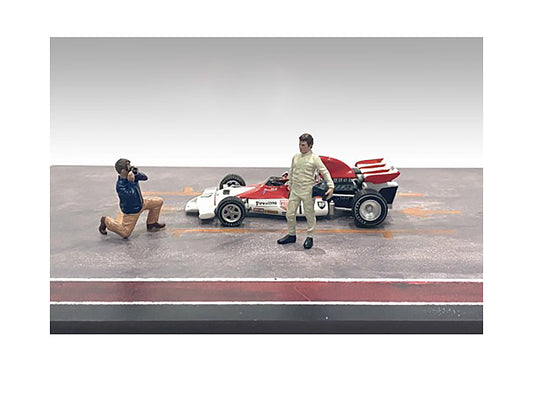 "Race Day" Two Diecast Figures Set 1 for 1/43 Scale Models by American Diorama-DiecastModeler.com
