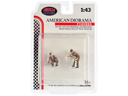 "Race Day" Two Diecast Figures Set 5 for 1/43 Scale Models by American Diorama-DiecastModeler.com