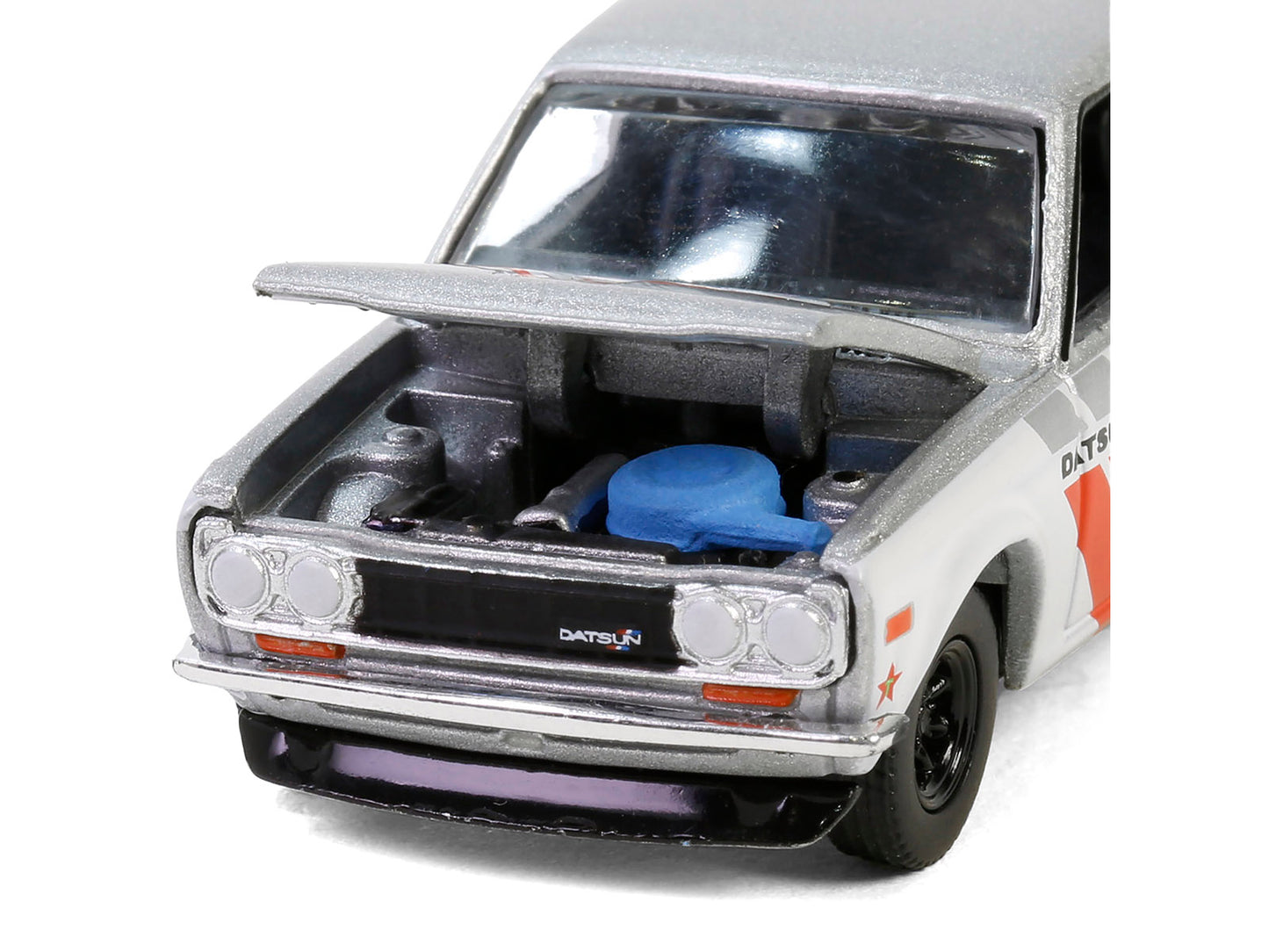 1970 Nissan Datsun 510 #28 "Texaco" Silver Metallic and White with Red Stripes "Texaco Special Edition" Series 1 1/64 Diecast Model Car by Greenlight-DiecastModeler.com