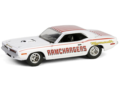 1970 Plymouth Hemi Barracuda "Ramchargers" White with Red Stripes "Running on Empty" Series 17 1/64 Diecast Model Car by Greenlight
