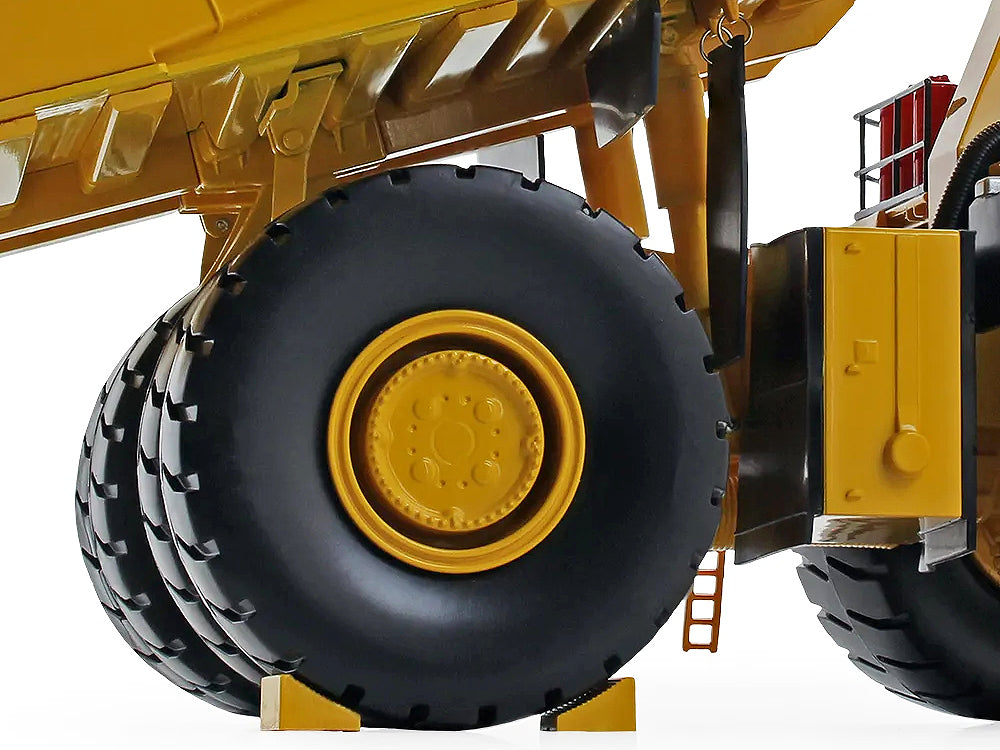 Komatsu 980E-AT Dump Truck 1/50 Diecast Model by First Gear-DiecastModeler.com