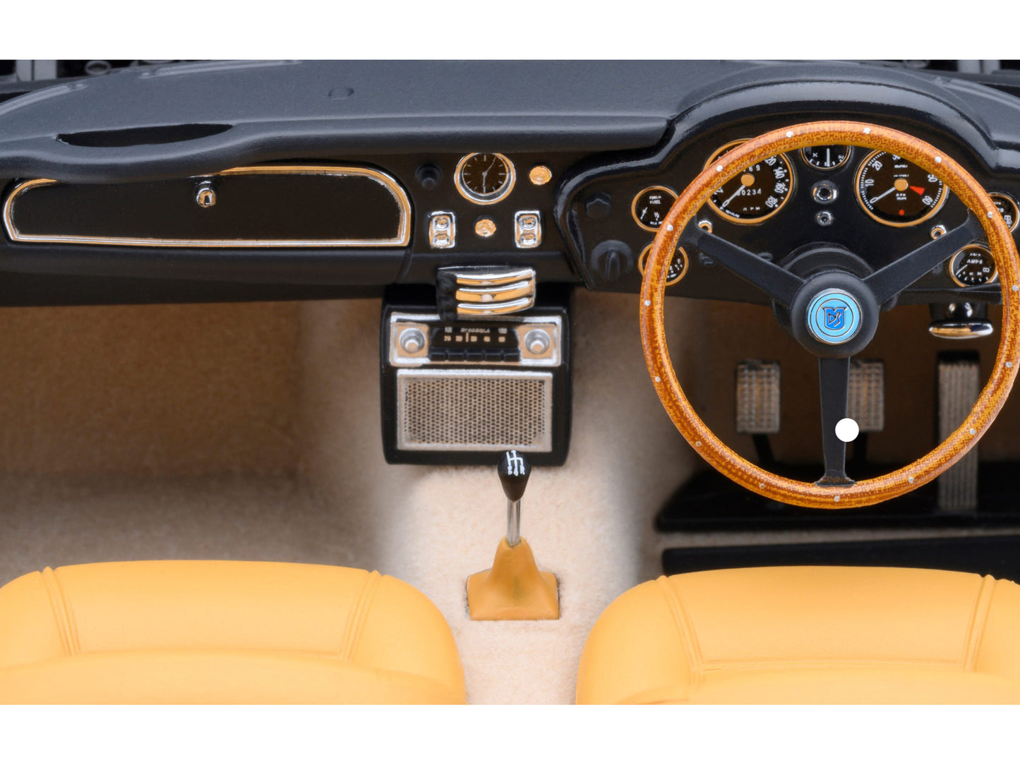 Aston Martin DB5 RHD (Right Hand Drive) British Racing Green 1/18 Model Car by Autoart