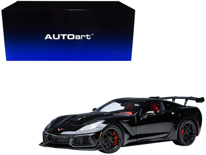 2019 Chevrolet Corvette C7 ZR1 Black with Carbon Top 1/18 Model Car by Autoart-DiecastModeler.com