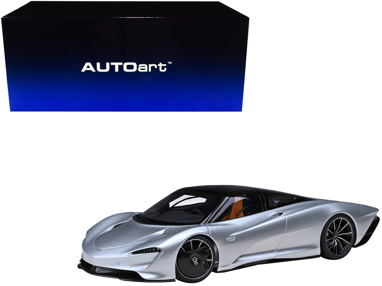 McLaren Speedtail Supernova Silver Metallic with Black Top and Suitcase Accessories 1/18 Model Car by Autoart-DiecastModeler.com