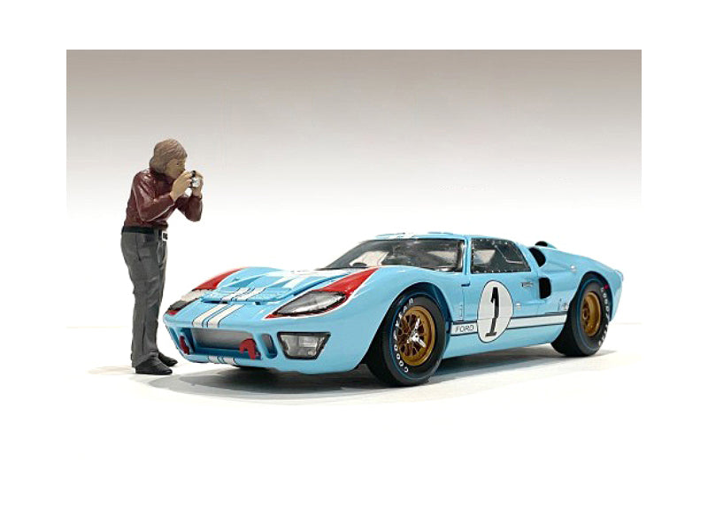 "Race Day 1" Figurine II for 1/18 Scale Models by American Diorama-DiecastModeler.com