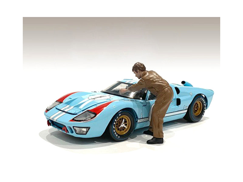 "Race Day 1" Figurine V for 1/18 Scale Models by American Diorama-DiecastModeler.com
