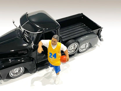 "Lowriderz" Figurine III for 1/24 Scale Models by American Diorama-DiecastModeler.com