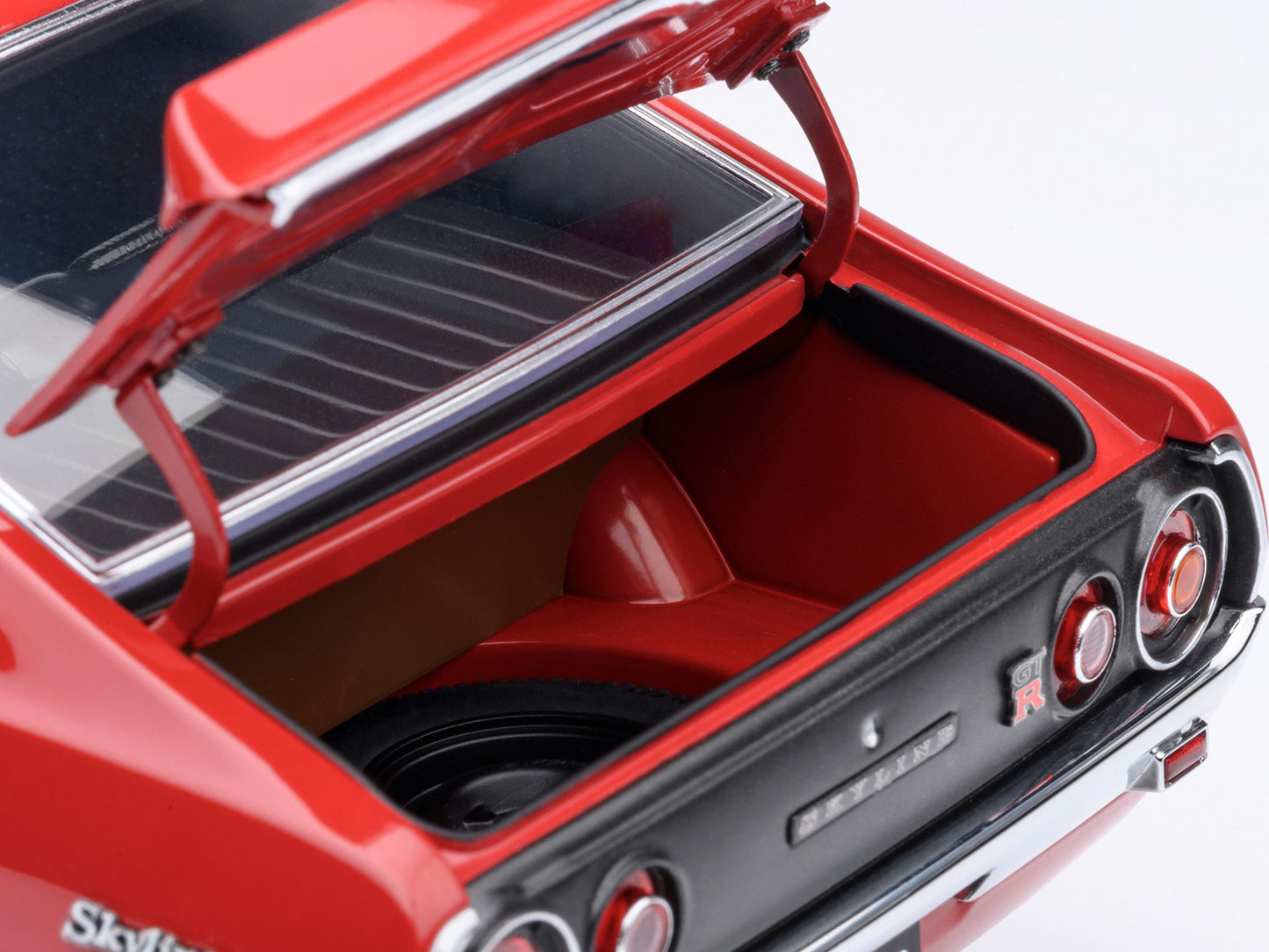 Nissan Skyline 2000GT-R (KPGC110) Tuned Version RHD (Right Hand Drive) Red 1/18 Model Car by Autoart-DiecastModeler.com