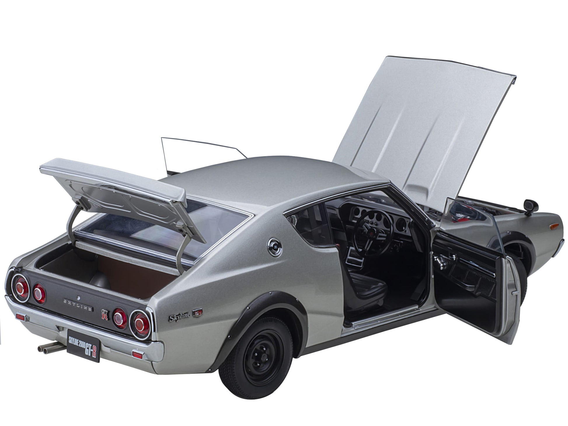 Nissan Skyline 2000GT-R (KPGC110) RHD (Right Hand Drive) Silver Metallic 1/18 Model Car by Autoart-DiecastModeler.com