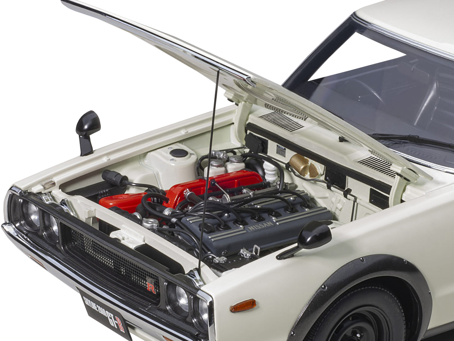 Nissan Skyline 2000GT-R (KPGC110) RHD (Right Hand Drive) White 1/18 Model Car by Autoart-DiecastModeler.com