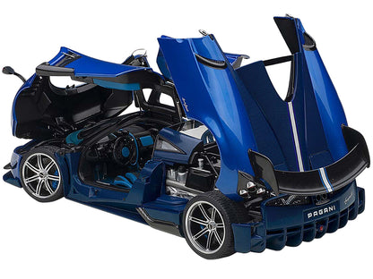 Pagani Huayra BC Blu Francia / Candy Blue Metallic with Carbon Accents 1/18 Model Car by Autoart-DiecastModeler.com