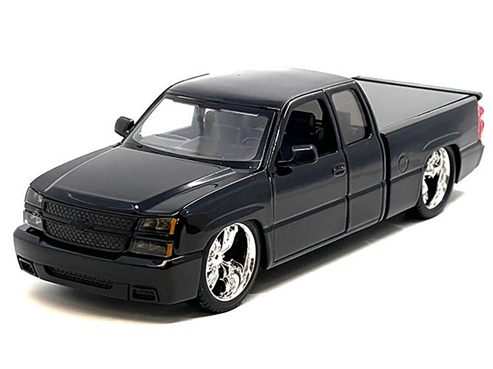2006 Chevrolet Silverado Custom Pickup Truck Black "Die-Cast Collection" Series 1/25 Diecast Model Car by Motormax-DiecastModeler.com