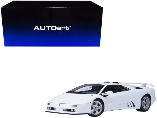 Lamborghini Diablo SE30 Jota Impact White 1/18 Model Car by Autoart-DiecastModeler.com