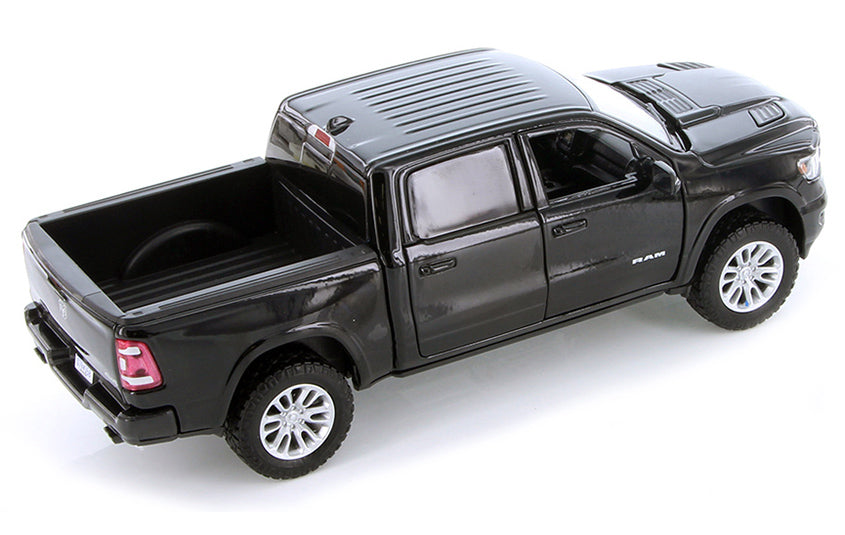 2019 RAM 1500 Laramie Crew Cab Pickup Truck Black 1/24 Diecast Model Car by Motormax
