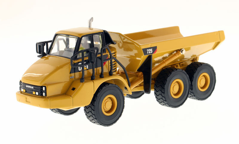 CAT Caterpillar 725 Articulated Truck with Operator "Core Classics Series" 1/50 Diecast Model by Diecast Masters-DiecastModeler.com