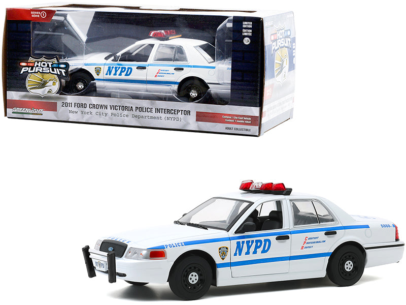 2011 Ford Crown Victoria Police Interceptor "New York City Police Department" (NYPD) White "Hot Pursuit" Series 1/24 Diecast Model Car by Greenlight-DiecastModeler.com